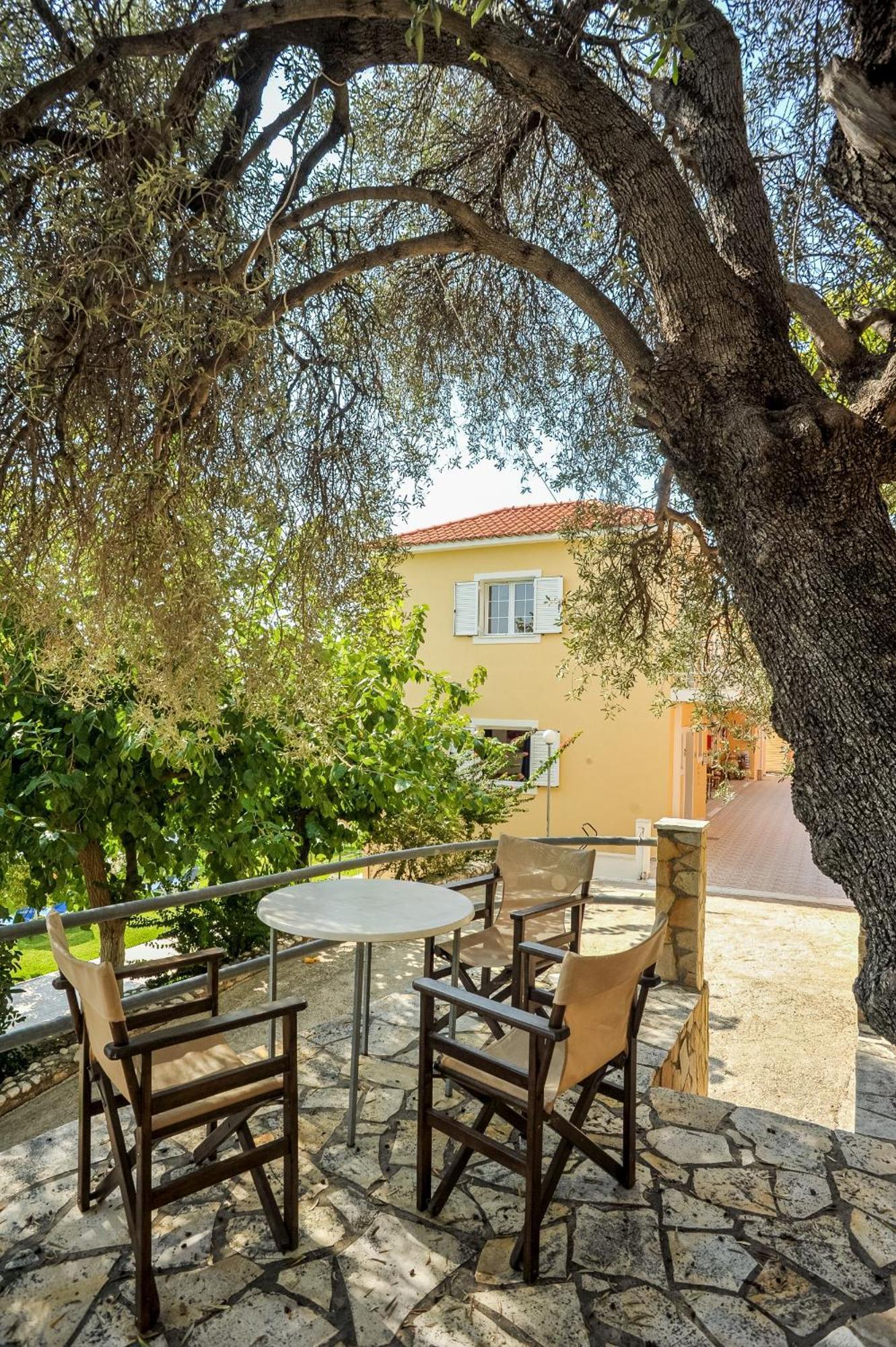 לואורדטה Rosa'S Beach Studios מראה חיצוני תמונה